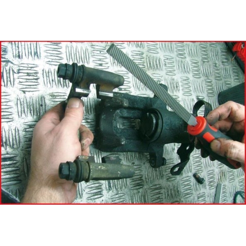 Feile, Bremsbelagschacht-Reinigung KS TOOLS 157.0950